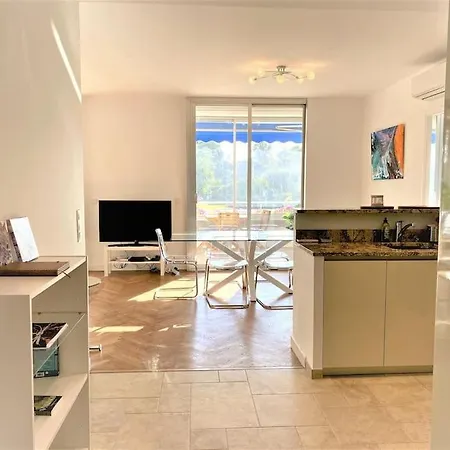 Viva Riviera Les Dunes 90 Croisette Apartment *